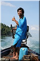 051.jpg